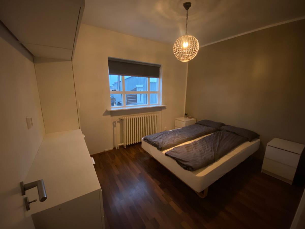 Tungata 4, Sandgerthi 245 Apartment Bagian luar foto
